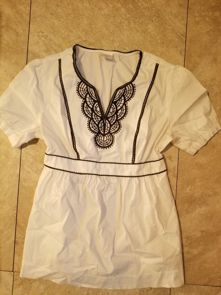 Maternity clothes