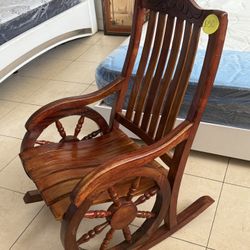 Rocking Chair/Sillon De Madera