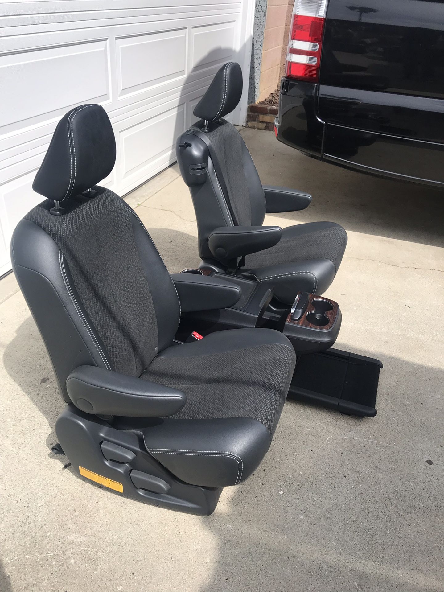 Pair of captain seats + center console ( sprinter RV van conversion truck bus seats)