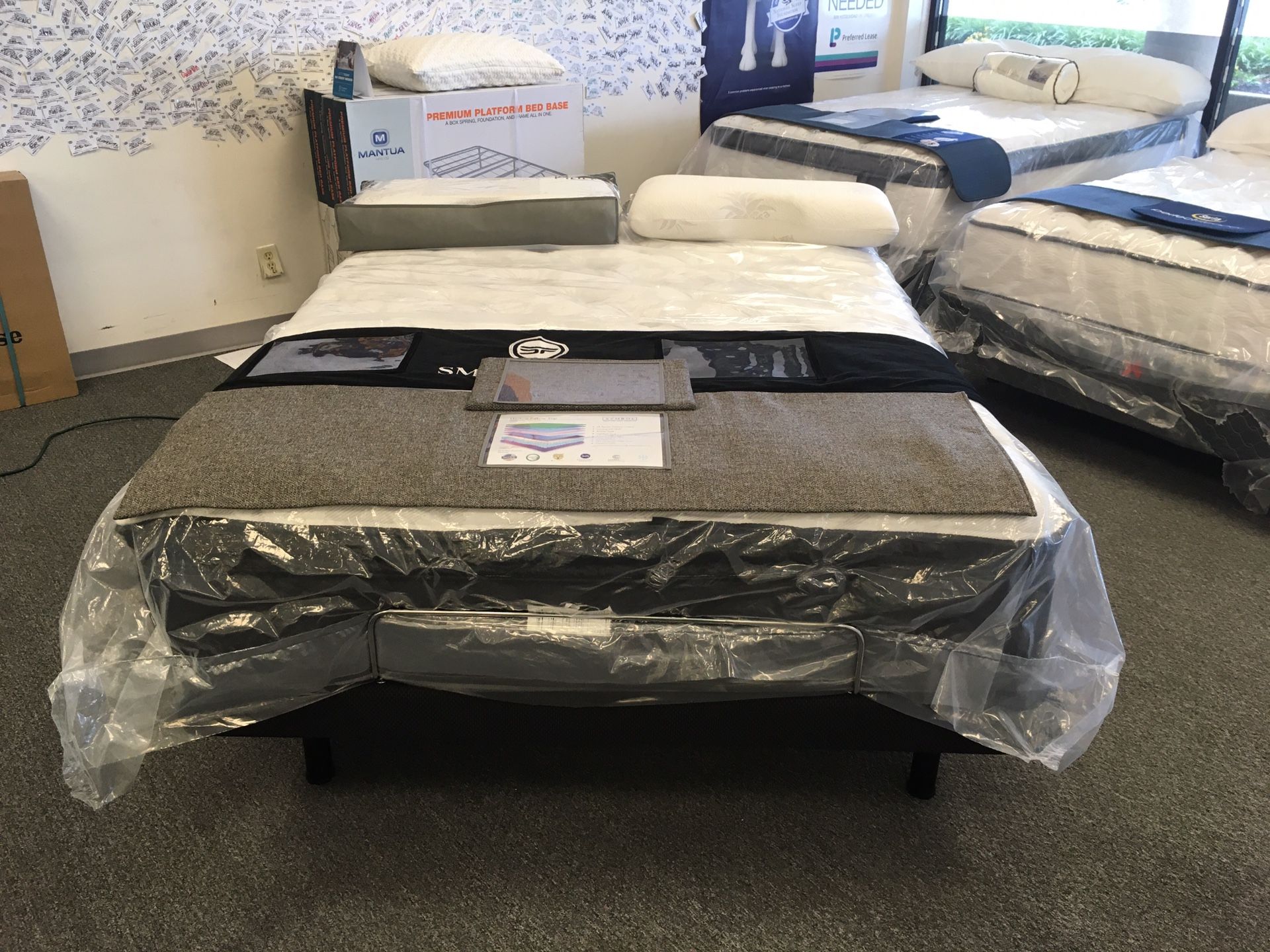 Brand new quality 15in Harlow pillow top!