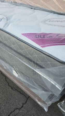 12" Thick Queen mattress only pillowtop $219