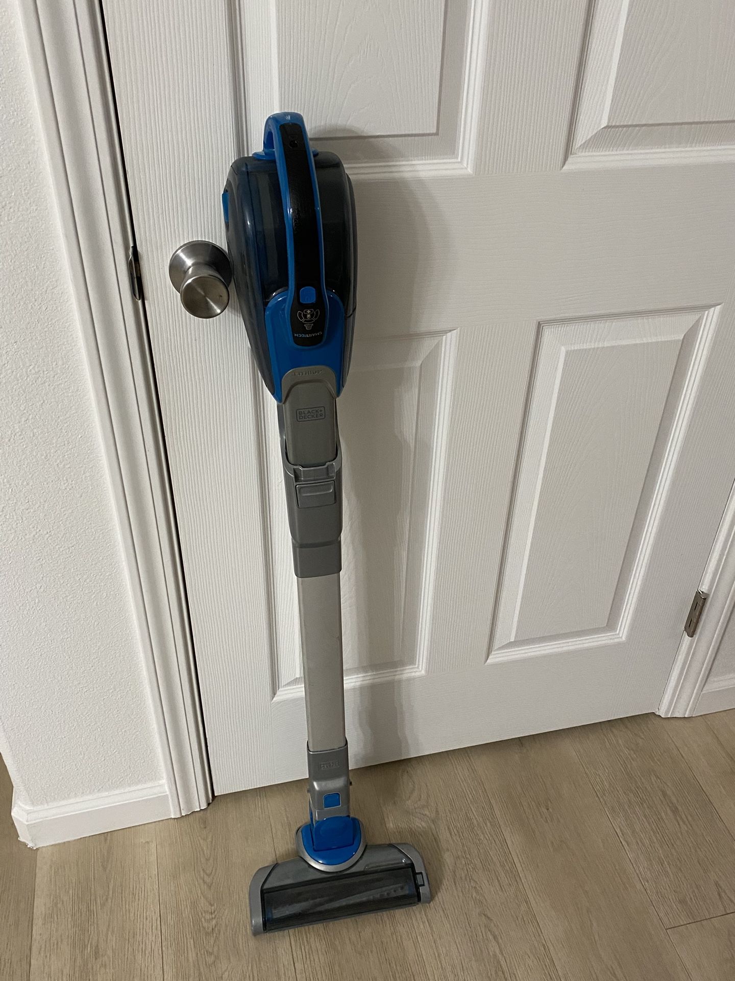 Cordless Vacuum 