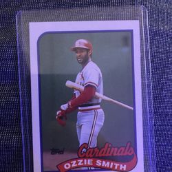 1989 Topps Ozzie Smith Baseball Card 