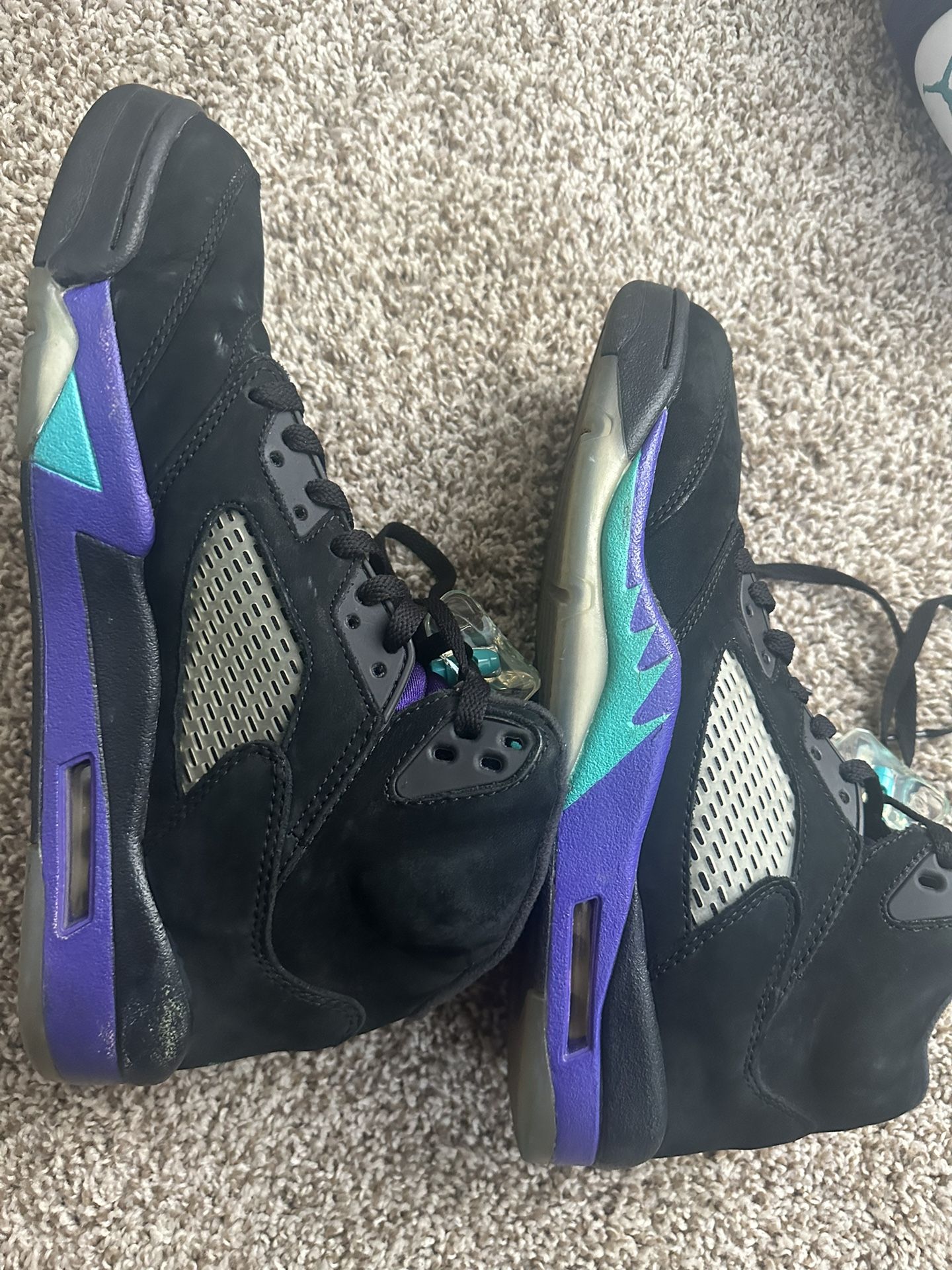Black Grapes