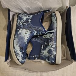 *New* Huk Rogue Wave Fin Flats - Fishing Boots - Size 10