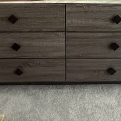 Dresser $130