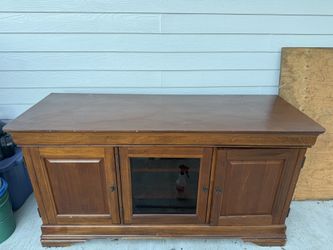 Tv stand