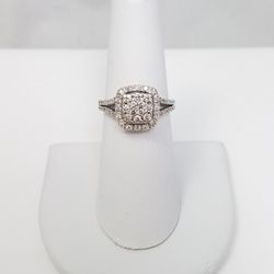 Beautiful Ring For Women 10k 