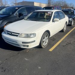 1999 Nissan Maxima