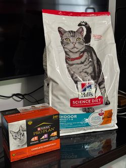 Cat’s food dry and wet