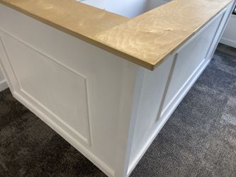 We Custom Build Receptions For Your Business 