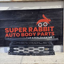 2022 Silverado Custom Grille OEM 2026