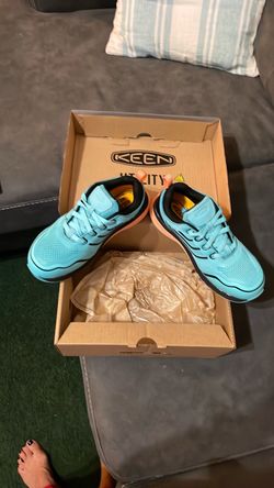 Keen utility sneakers