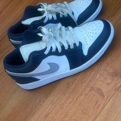 Men’s 9.5 Air Jordan 