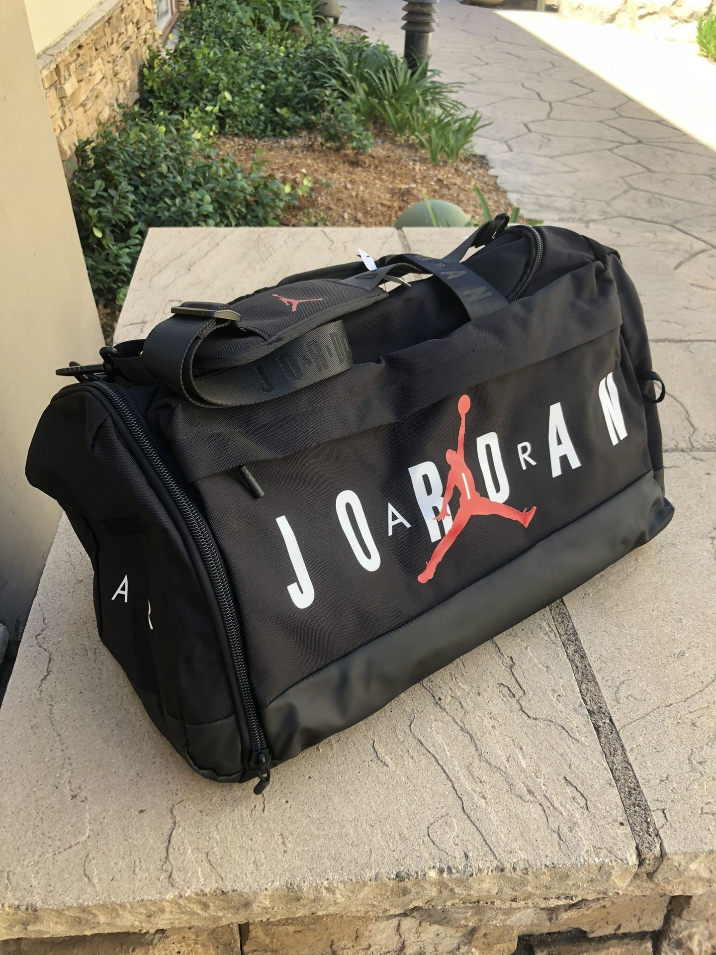 New Nike Jordan Velocity Duffel Duffle Bag Backpack Gym Black 62.5L
