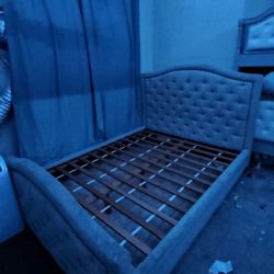 Queen Bed Frame 