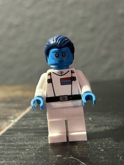 *Old* Grand Admiral Thrawn (From Phantom Set 75170)
