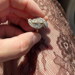 14k gold diamond ring sz7