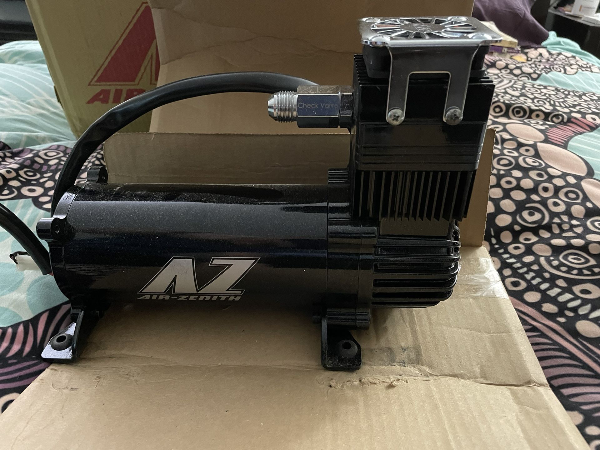 Air Zenith OB2 Onboard Air Compressors (Train Horn, Tire Fill)