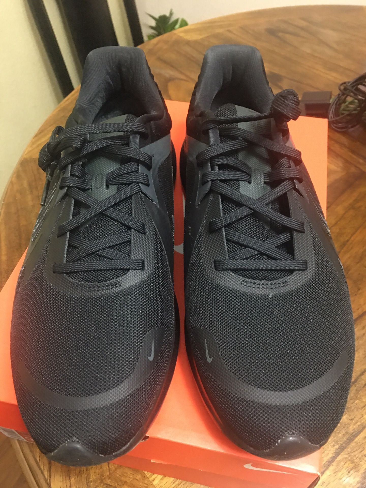 Tenis Nuevos Size 9.5 De Hombre Marca Nike New Never Used