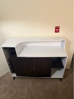 Wine cabinet