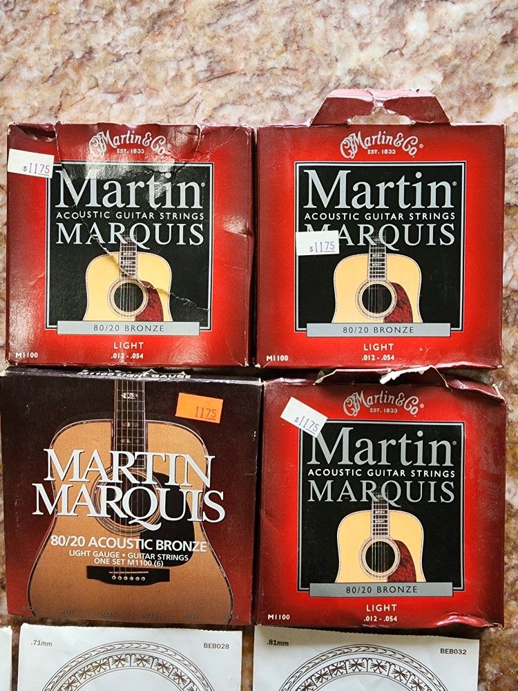 MARTIN MARQUIS M1100 ACOUSTIC GUITAR STRINGS 80/20 Bronze Light, M1100