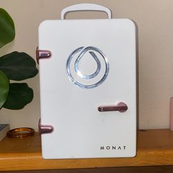 Beauty Mini Fridge