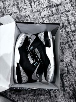 RETRO GREEN GLOW JORDAN 3 SIZE 9.5