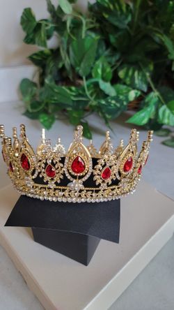 Crown,