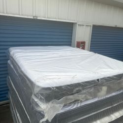 Queen Size Mattress And Box Spring 