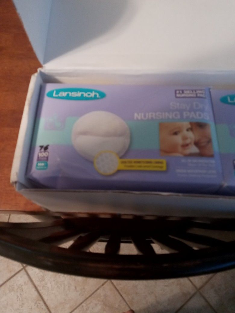 200 Nursing Pads Brand New In Package