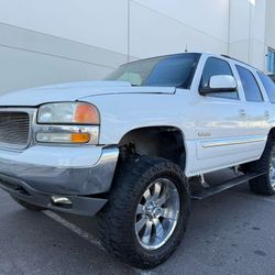 2002 GMC YUKON SLT, AWD, AWD, LOW MILES, V8, 5.3L, CLEAN AUTO-CHECK, FINANCE AVAILABLE 🚘