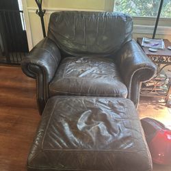 Free Living Room Furniture 