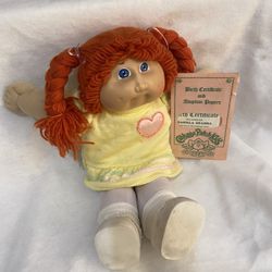 80’a cabbage patch vintage W/ Original Clothes And Birth Certificate Red Fuzzie
