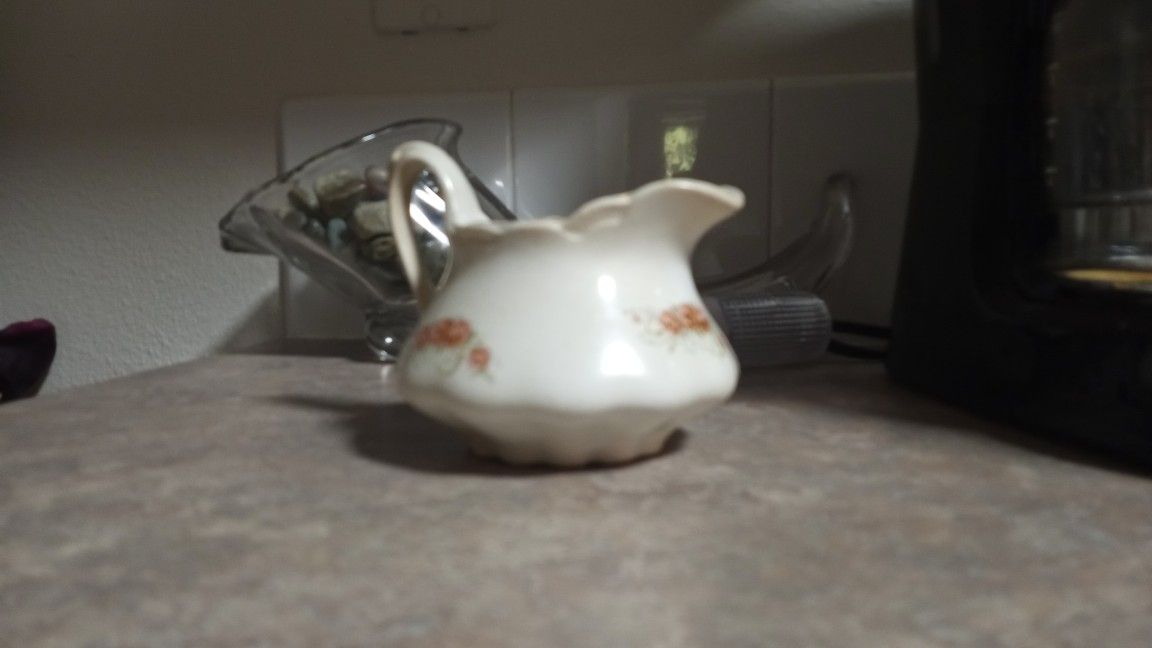 Vintage Salem China Co Small Gravy Pitcher 