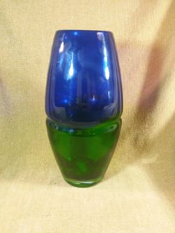 Vintage Milson & Louis Hand Blown Glass Vase