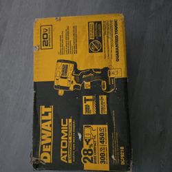 DEWALT 20VMAX BRUSHLESS ATOMIC 1/2" COMPACT IMPACT WRENCH WITH HOG RING ANVIL (TOOL ONLY) 