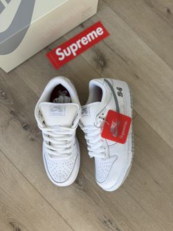 Supreme SB Nike Dunk White