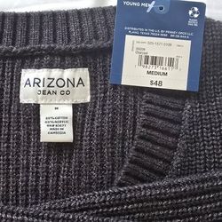 Mens V Neck Long Sleeve Pullover Sweater Size M NEW