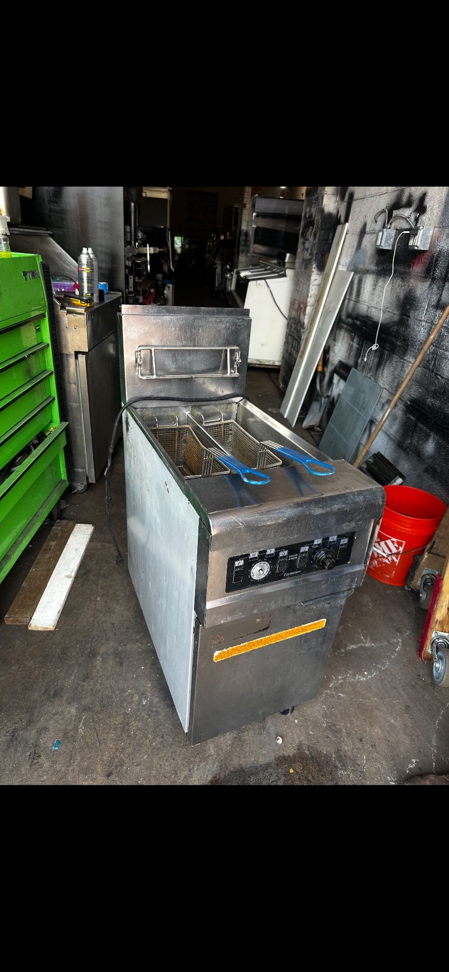 Deep fryer double tank fryer master