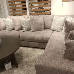 Regent Park Pewter 4-Piece Sectional
Ashley Furniture$10 Down Payment And Financing Available
