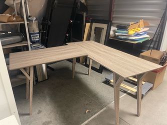 Free L shape desk