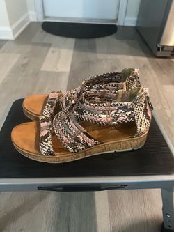 Women’s Gladiator Sandals