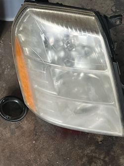 2008 Cadillac Escalade EXT Headlights