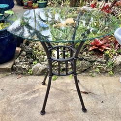 36” Counter Height Glass Top Table: 36”W X 36”H