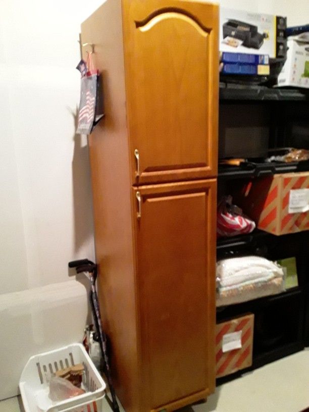 Pantry for Sale in Puyallup, WA OfferUp