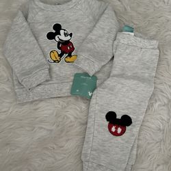 Mickey Mouse 2 Piece Set Nwt 