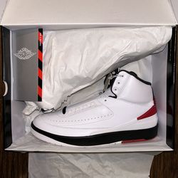 Brand New Jordan 2 Retro OG “Chicago” (2022) Mens Size 11