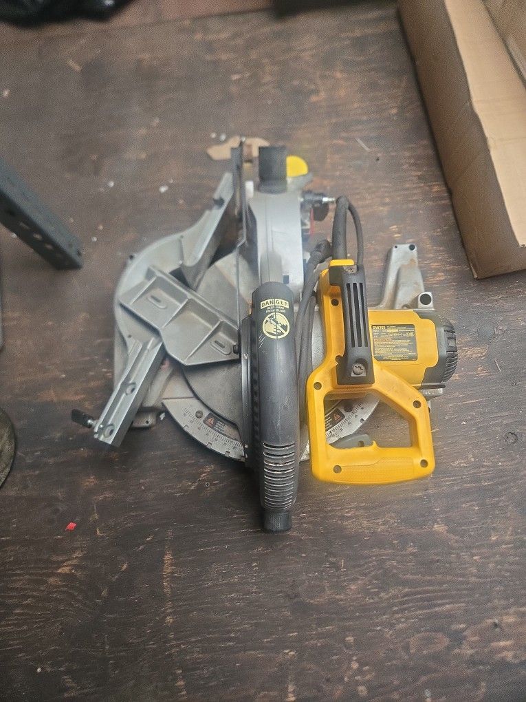 10" COMPOND METER SAW