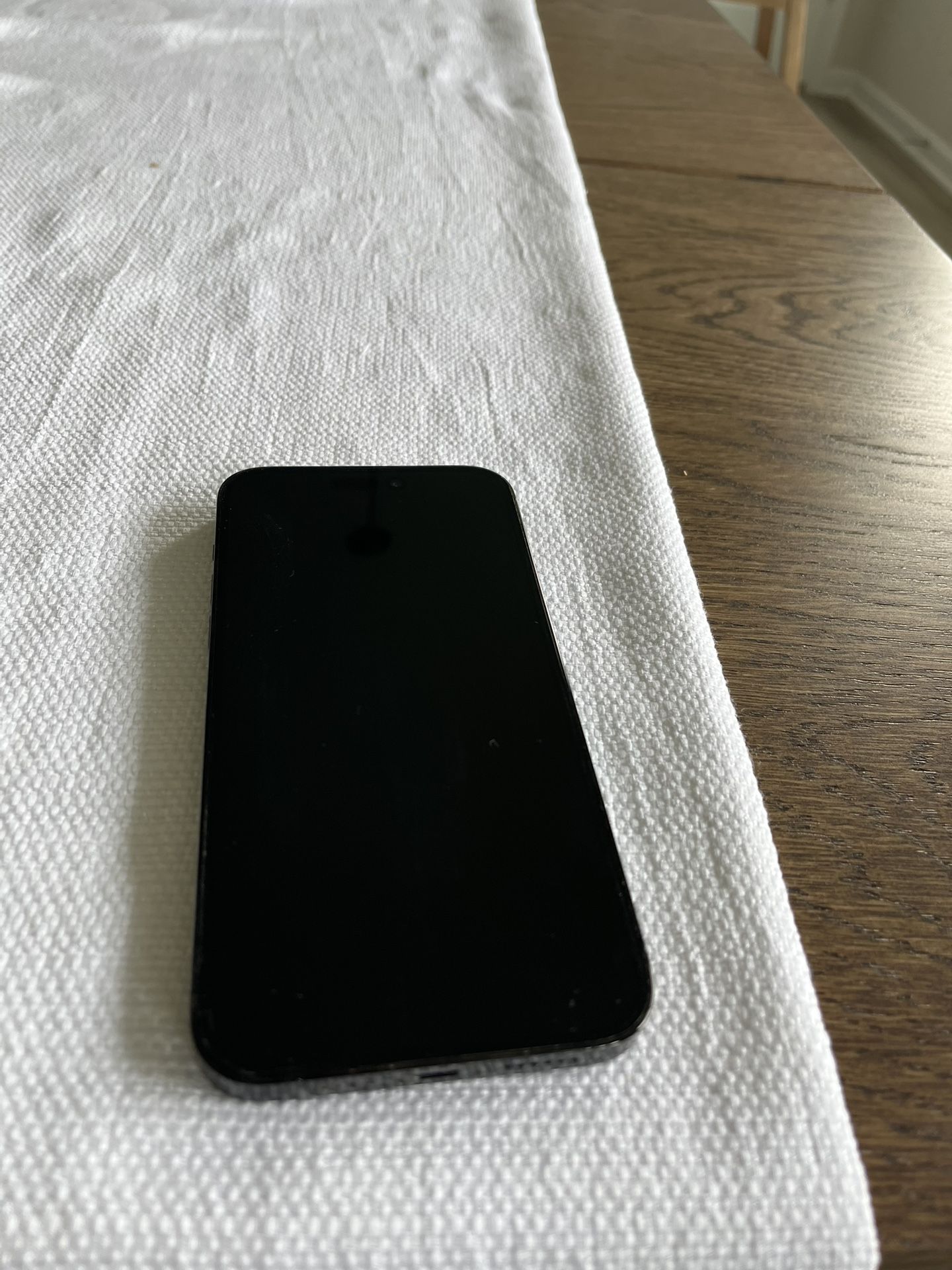 iPhone 14 Pro Max Unlocked